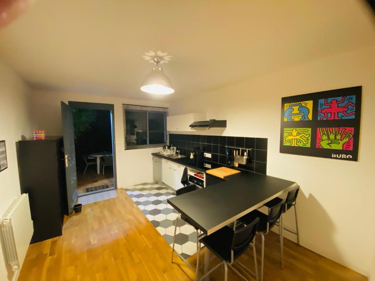 Grand Studio De 38M2 Et Cour Independante De 25M2 Dont Wifi Et Netflix Apartment Монпелие Екстериор снимка
