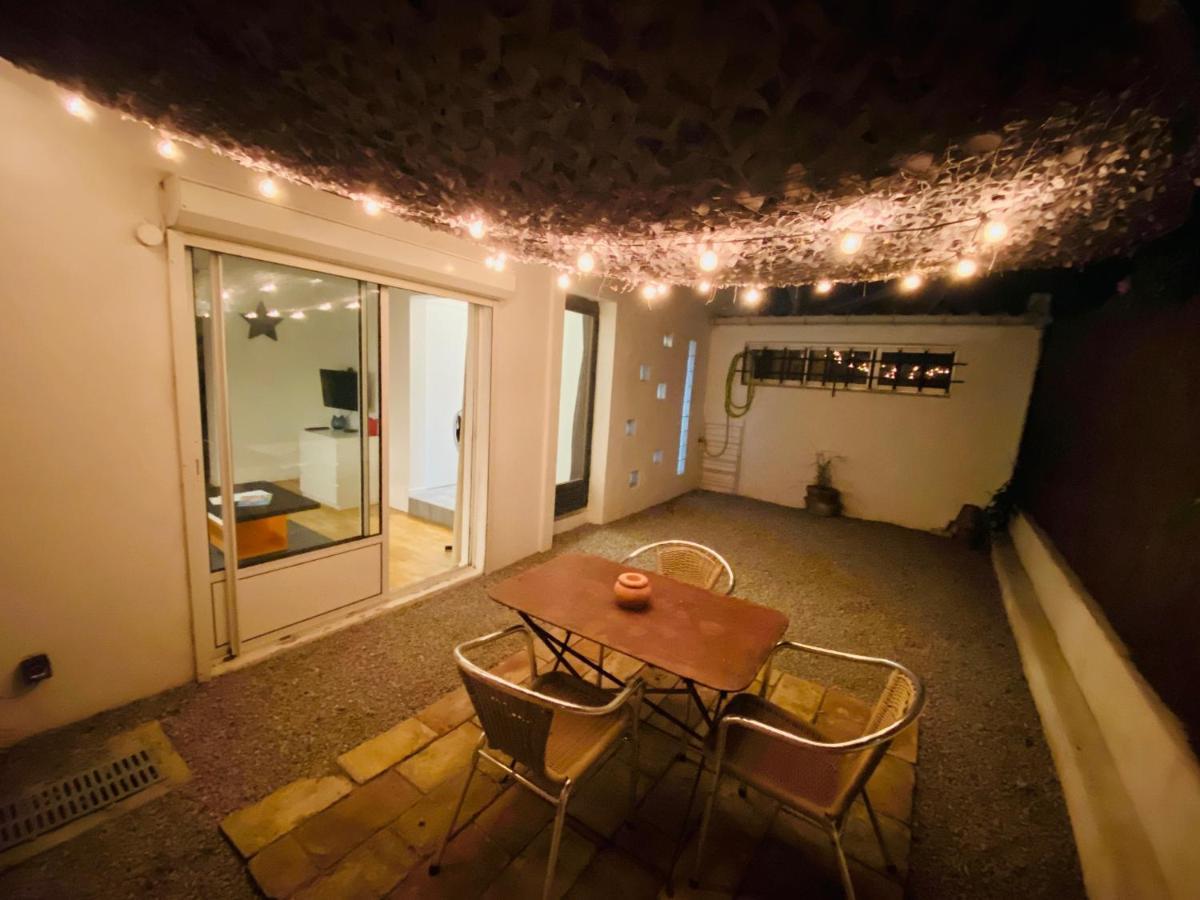 Grand Studio De 38M2 Et Cour Independante De 25M2 Dont Wifi Et Netflix Apartment Монпелие Екстериор снимка